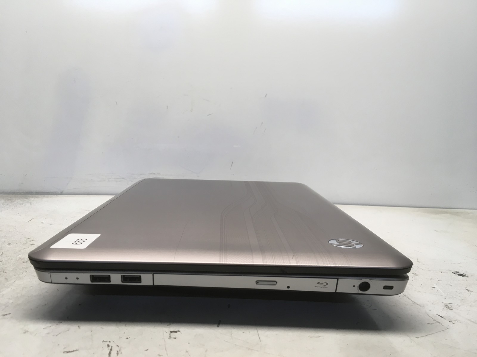 HP Pavilion DV7-4065DX AMD Phenom II N830 Triple-Core 2100MHz 4 GB NO HDD No Bat