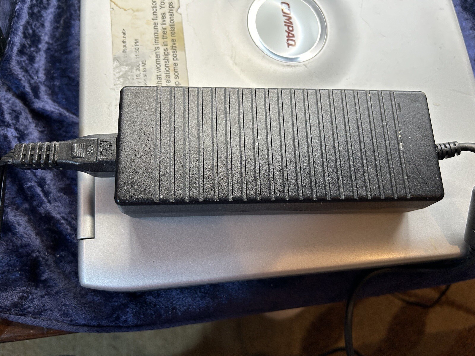 Compaq Presario 2500 Computer ~ Occasionally It Comes On~Parts Only ~10”x13”