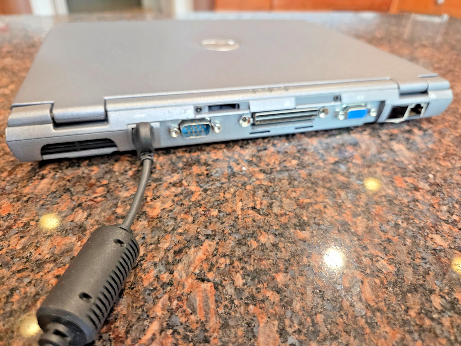 Collector-Grade Dell Latitude C400 Laptop Bundle – The Ultimate 2002 Windows XP