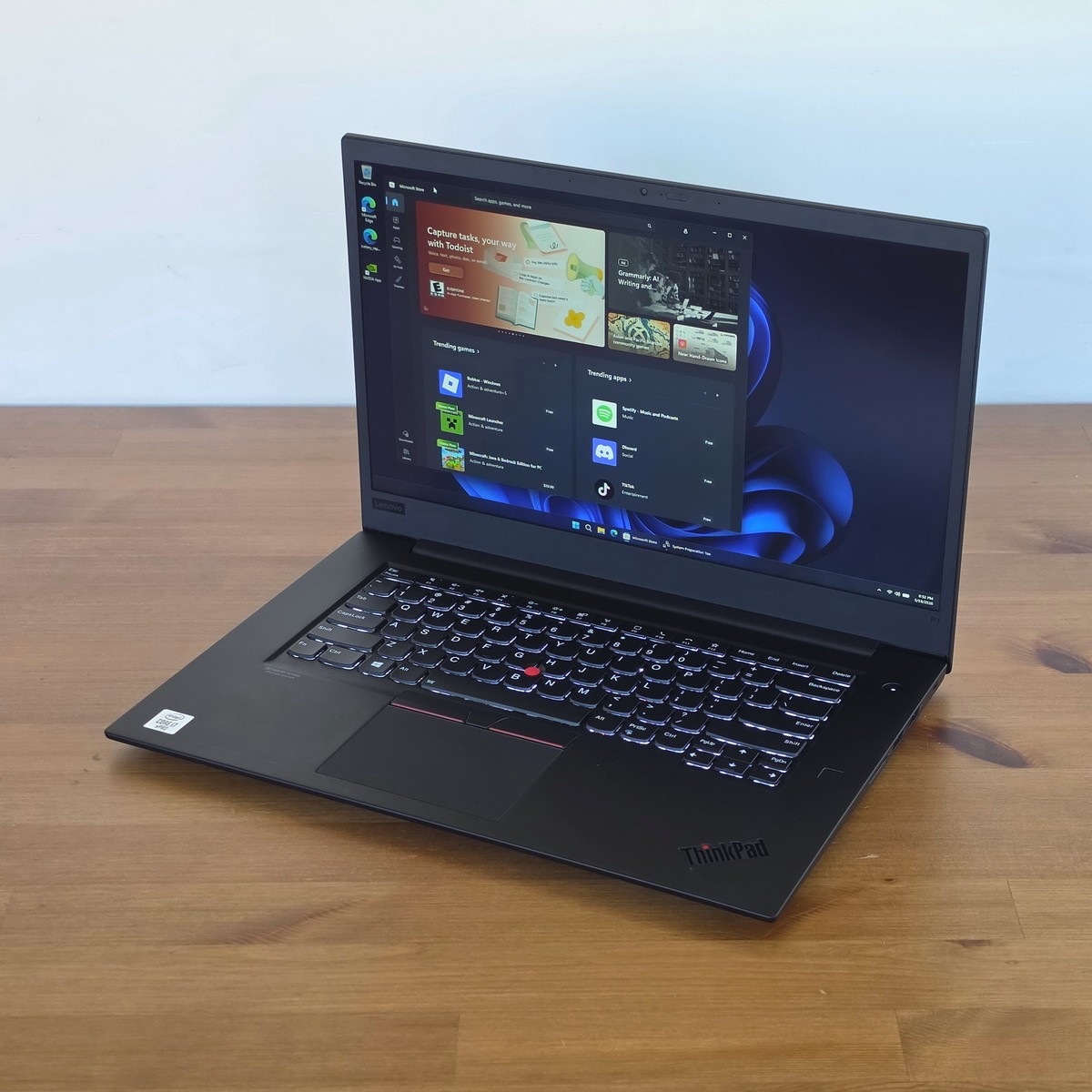 Lenovo ThinkPad P1 Gen 3 i7-10875H 16GB 15″ FHD 1920×1080 512GB SSD NVIDIA T1000