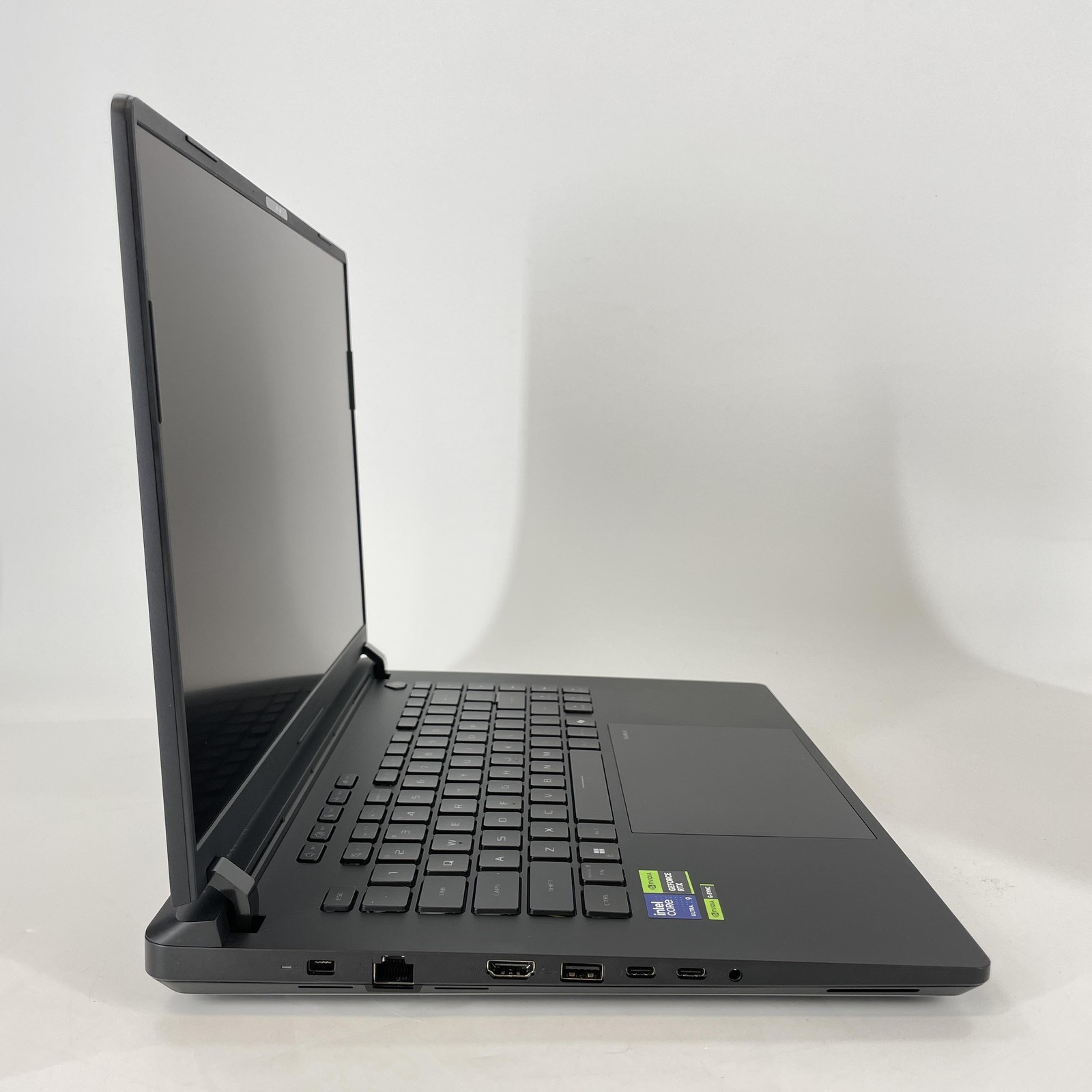 Asus ROG Strix Scar 16 G635 240Hz QHD+ 2.7GHz Ultra 9 275HX 64GB 2TB RTX 5080