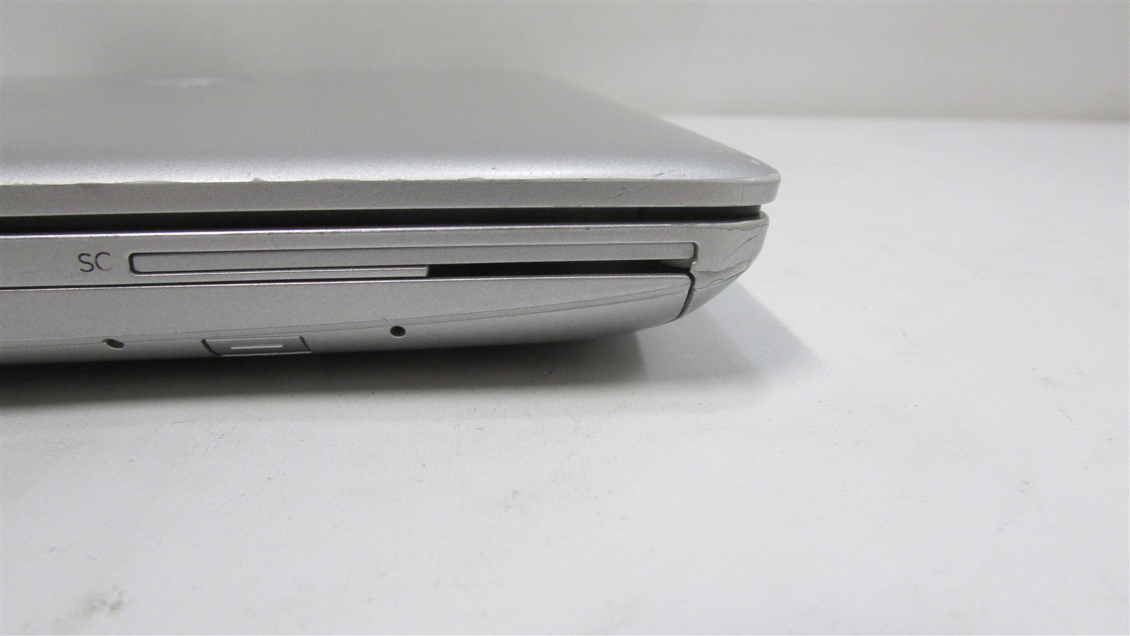 HP Probook 650 G4 i5-7200U 2.5GHz 8GB RAM 128GB m.2 15.6″ W10P BAD KEY/COSM DMG