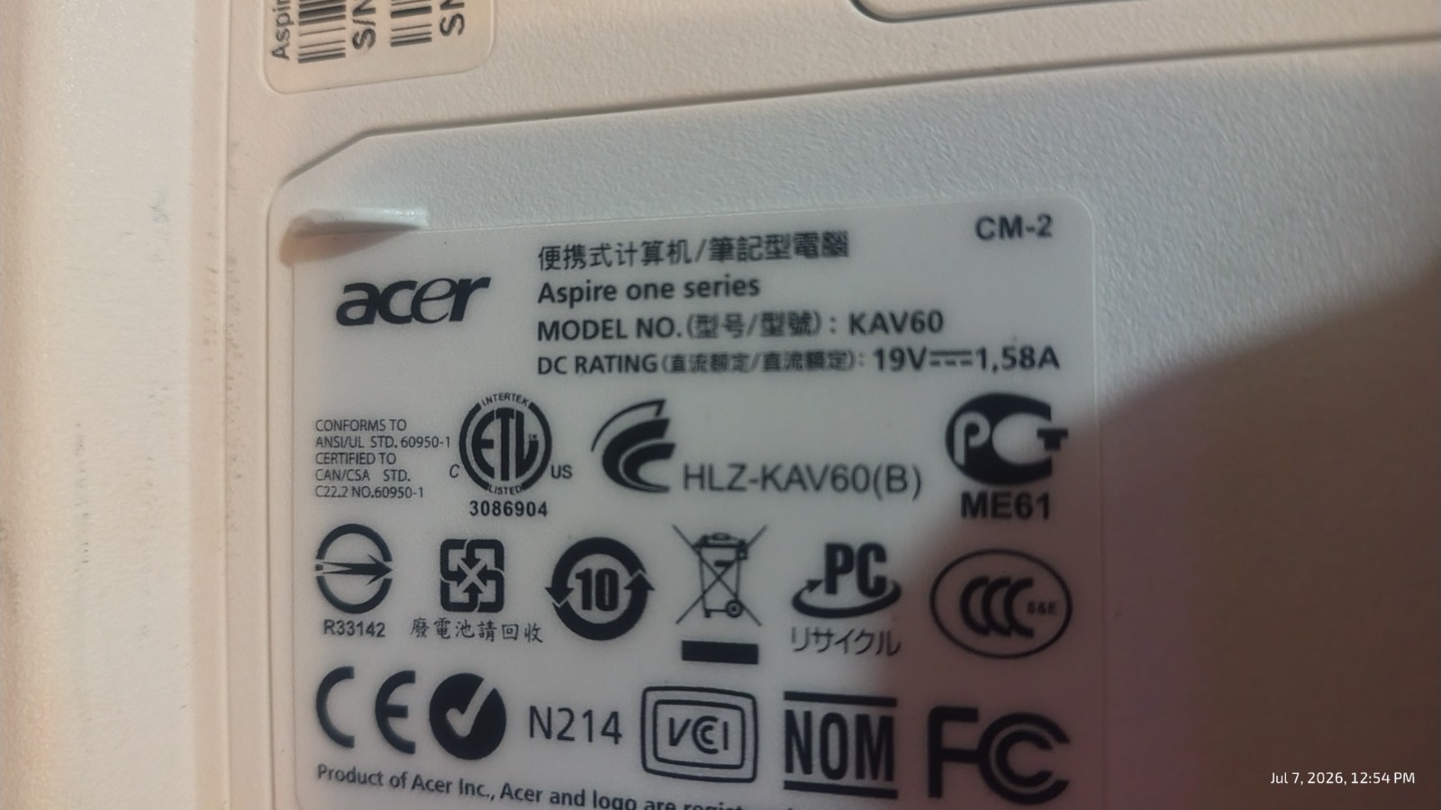 Acer Aspire One KAV60 10″ Netbook White 1.66GHz 220GB HDD Win 7 1gb Ram