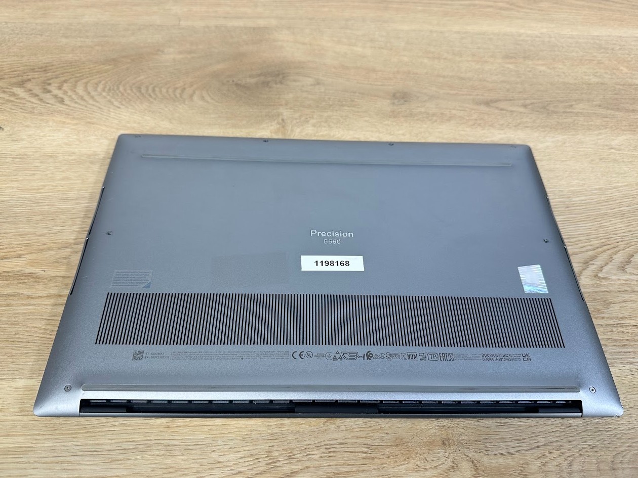 Dell Precision 5560 Core i7 11800H 32GB DDR4, Nvidia Quadro T1200 512GB SSD 2021