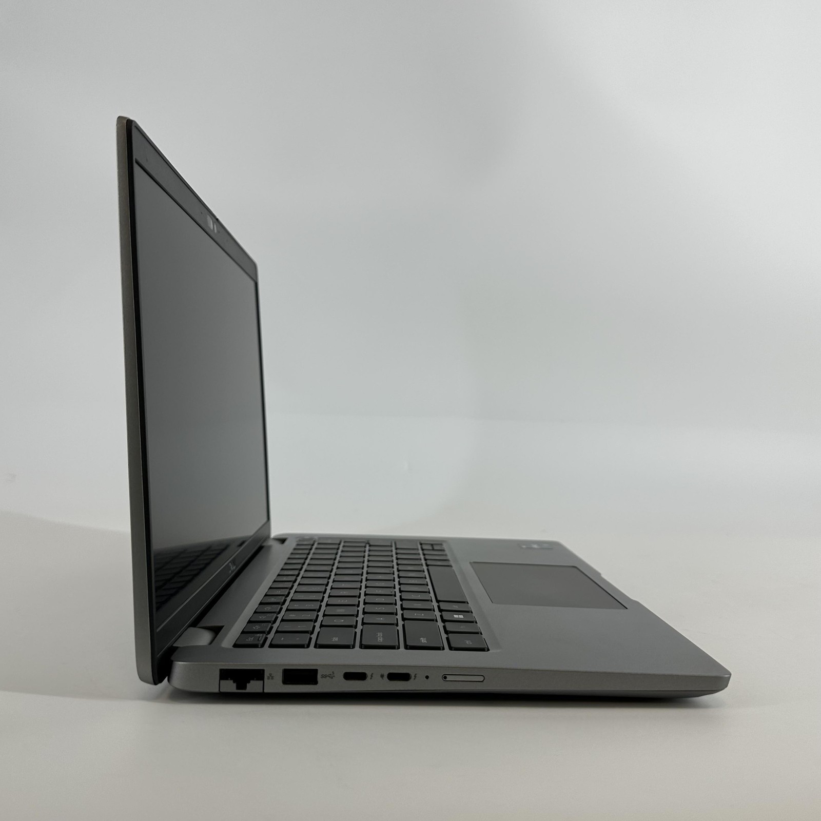 Dell Latitude 5440 14 Gray FHD TOUCH 1.8 GHz i7-1365U 16GB 512GB SSD Very Good