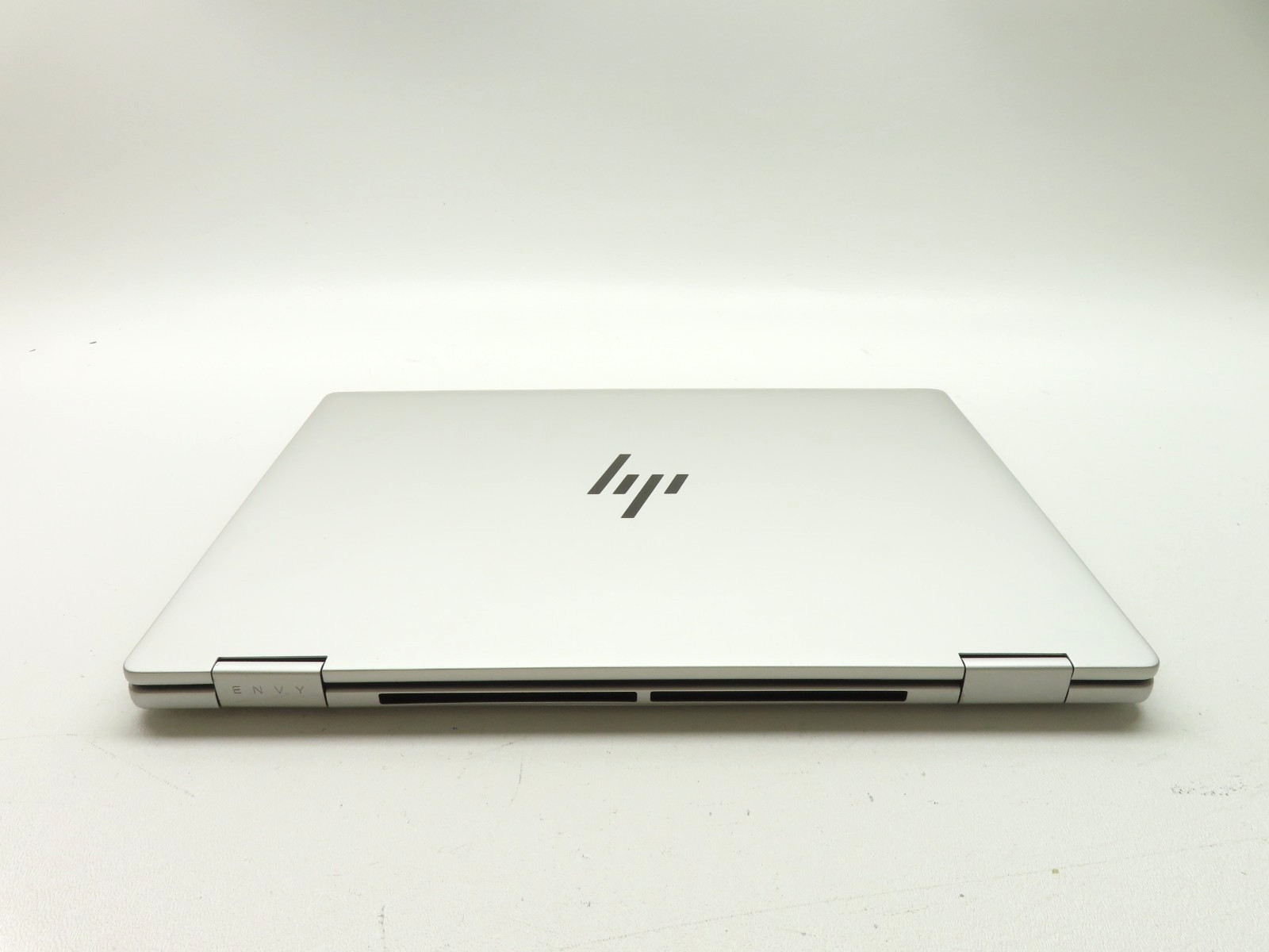 HP Envy x360 14-fa0023dx 14″ Touch AMD Ryzen 7 8840HS 3.3GHz 16GB RAM 1TB SSD