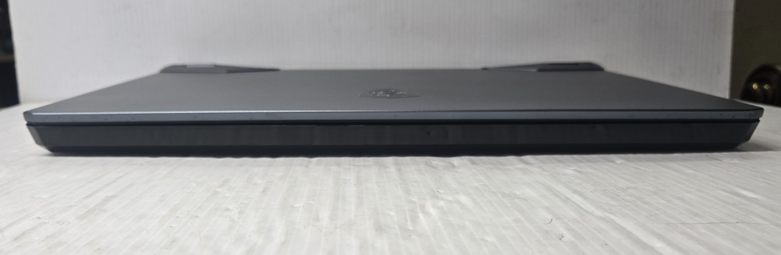 MSI Raider GE66 12UGS-602 15.6- i7-12700H – 3070 Ti – 16gb RAM – 1TB + 512GB SSD