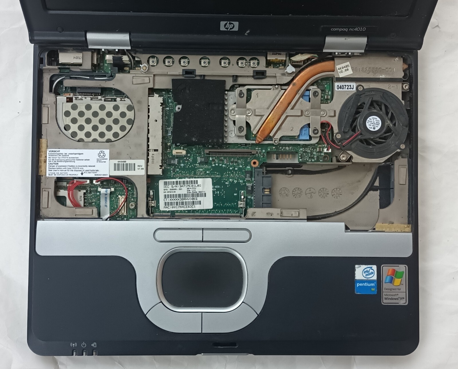 Compaq nc4010 Laptop 358809-001 12.1″ 512MB 60GB Wi-Fi Windows XP ATI Radeon
