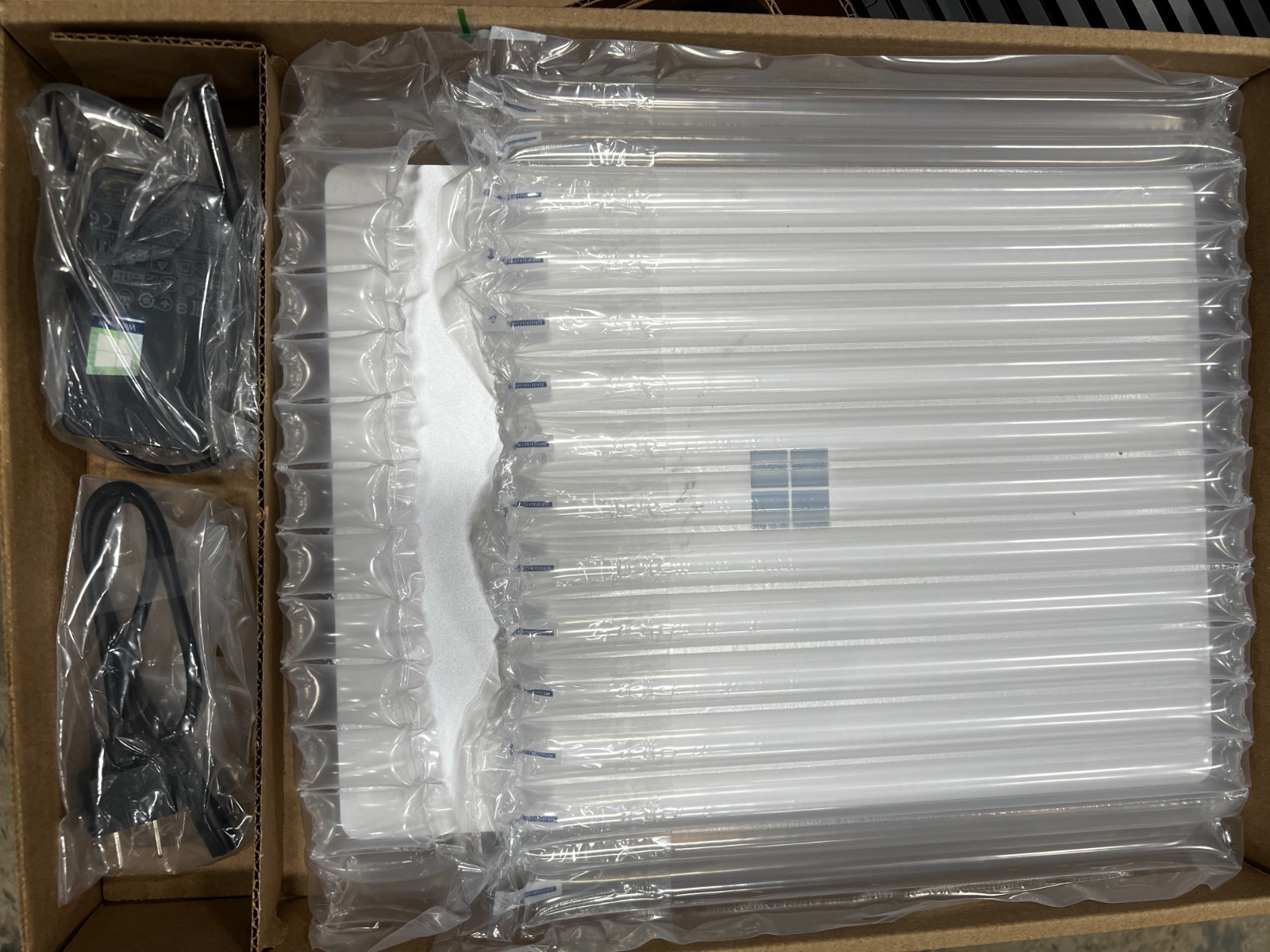 Microsoft Surface Laptop 3 15″ Touch Intel i7-1065G7 16GB 256GB SSD – Silver