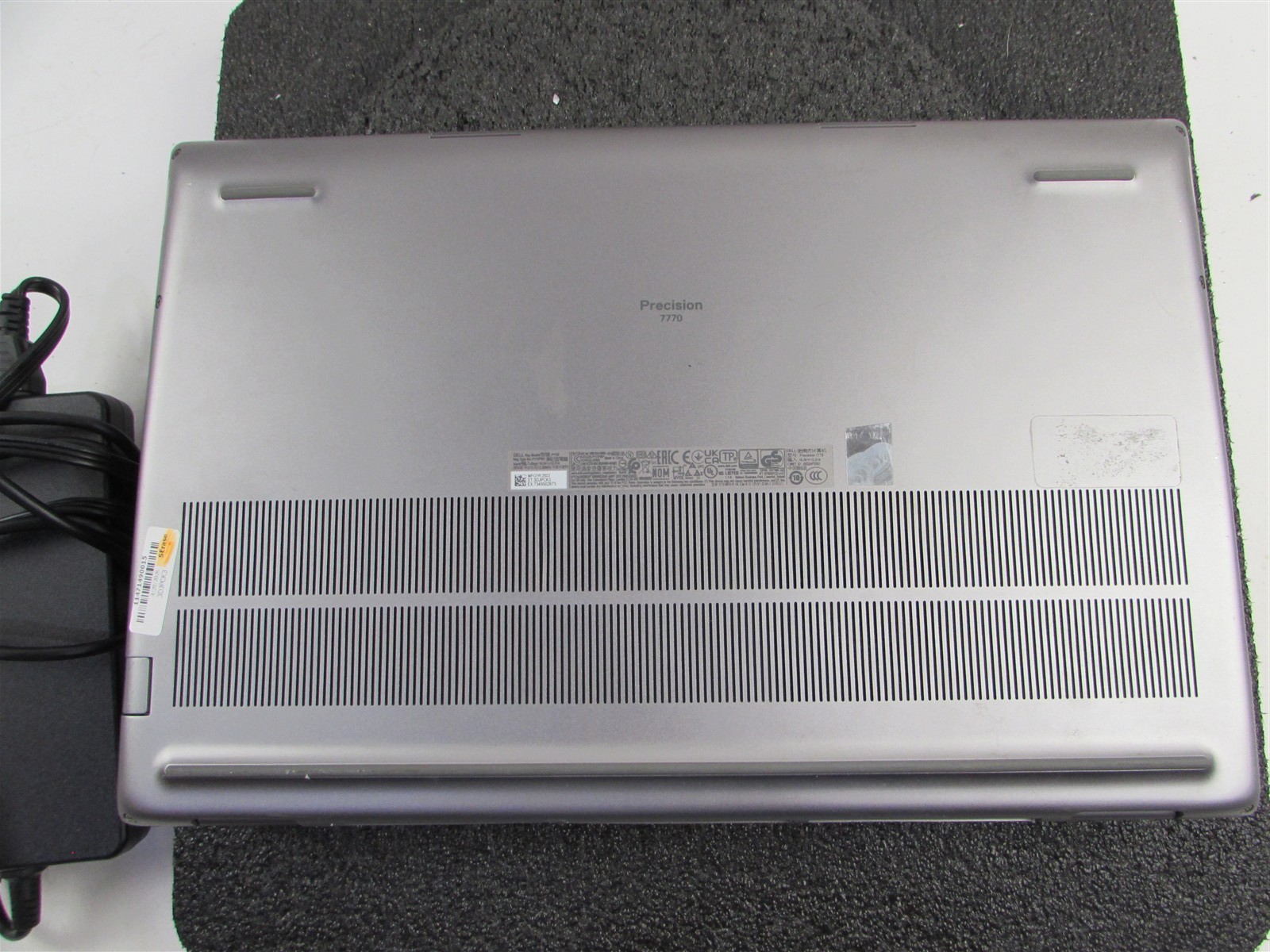 DELL PRECISION 7770 1920×1080 FHD I7-12850HX 512GB 32GB RAM RTX A3000 WIN 11 PRO