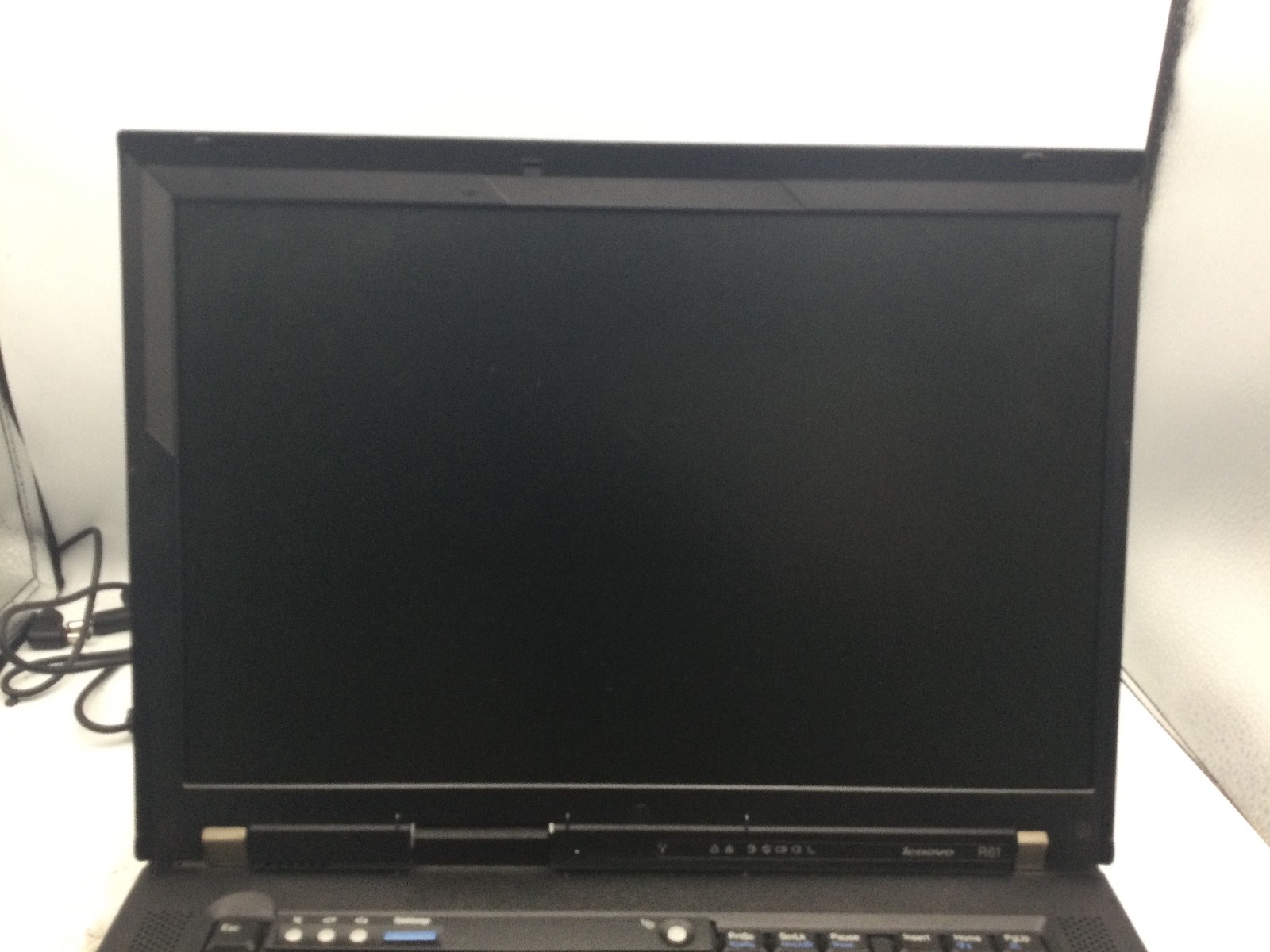 LENOVO THINKPAD R61 – FOR PARTS – INTEL CELERON – NO RAM – READ DESCRIPTION – BB