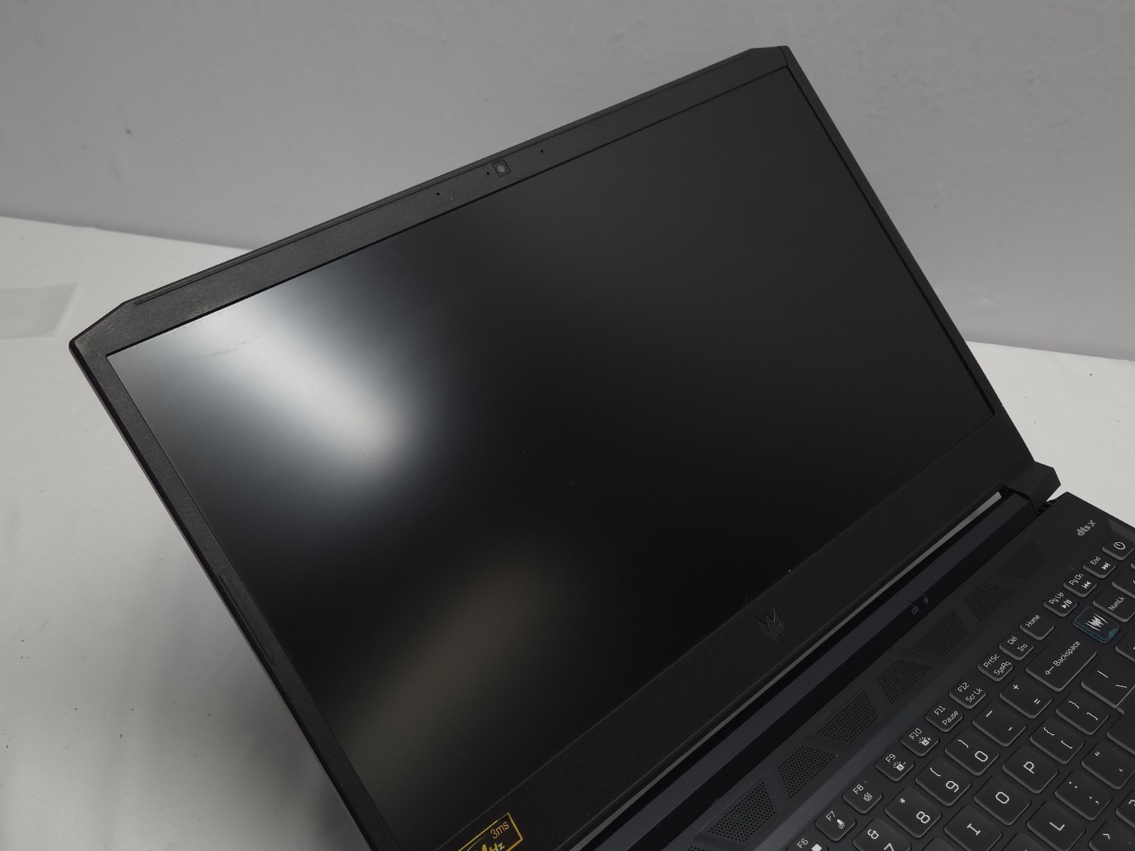 Acer Predator Helios 300 N20C3 15.6″ For Parts No SSD/RAM (PH315-54-760S)