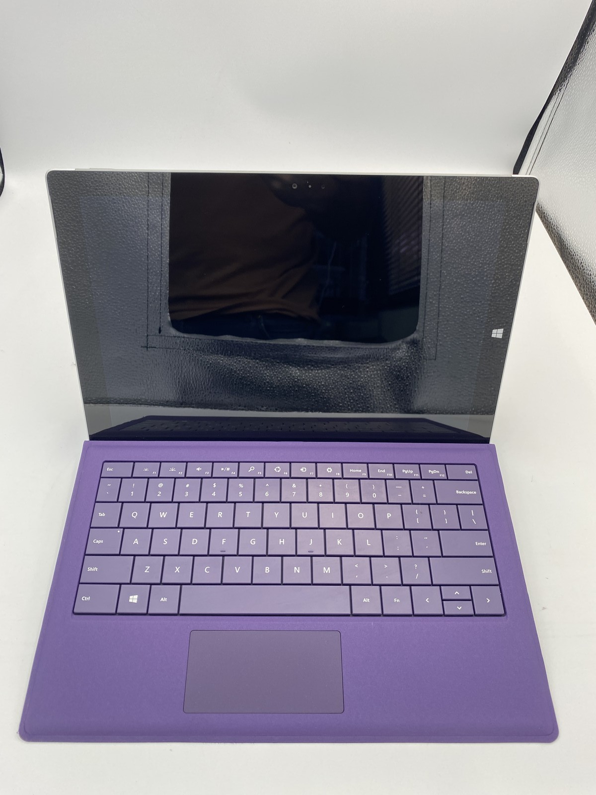 Microsoft Surface Pro 3 (2014) Intel(R) Core(TM) i5-4300U CPU @ 1.90GHz 8GB RAM