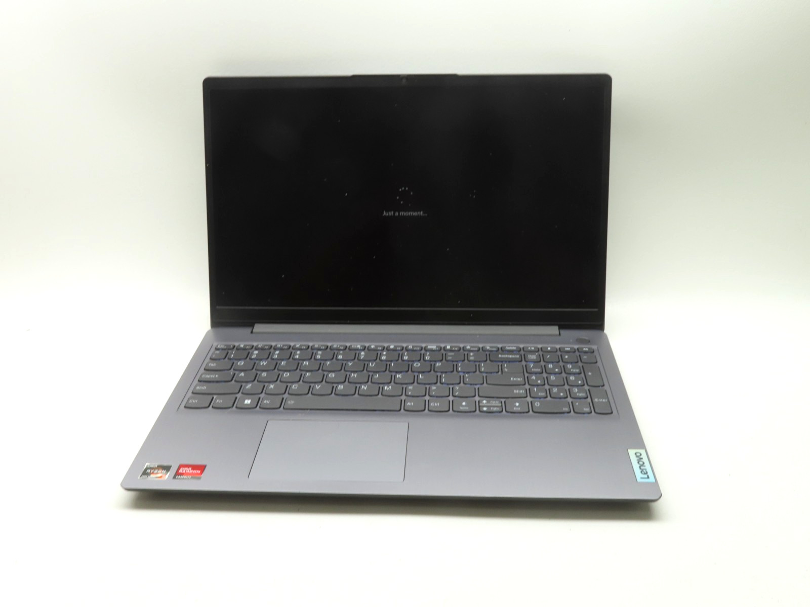 Lenovo IdeaPad 3 15ABA7 15.6″ Touch AMD Ryzen 3 5425U 2.7GHz 8GB RAM 512GB SSD