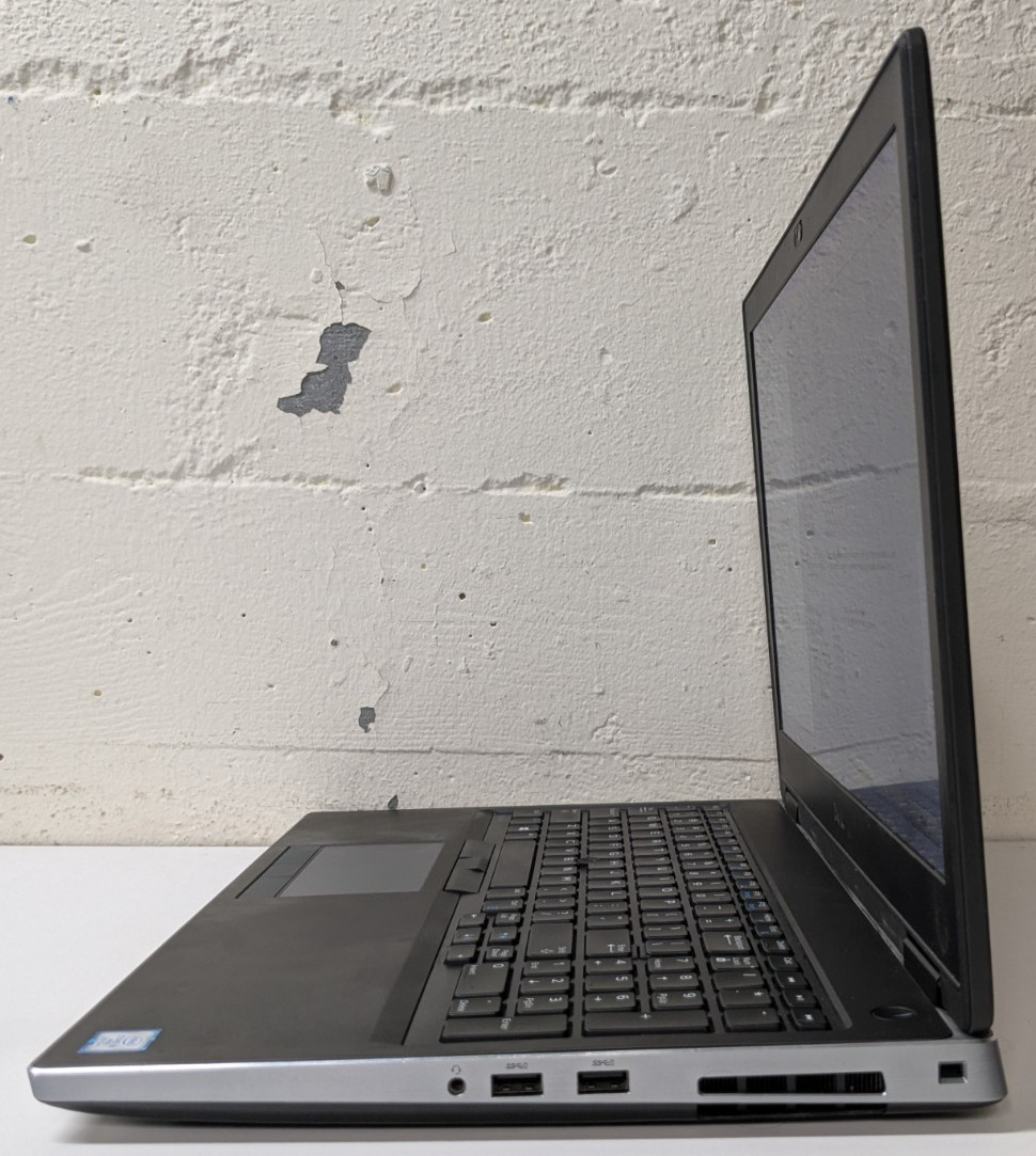 Dell Precision 7540 15.6″ i9-9880H 2.30GHz 32GB No Drive T1000 READ 7T4L453