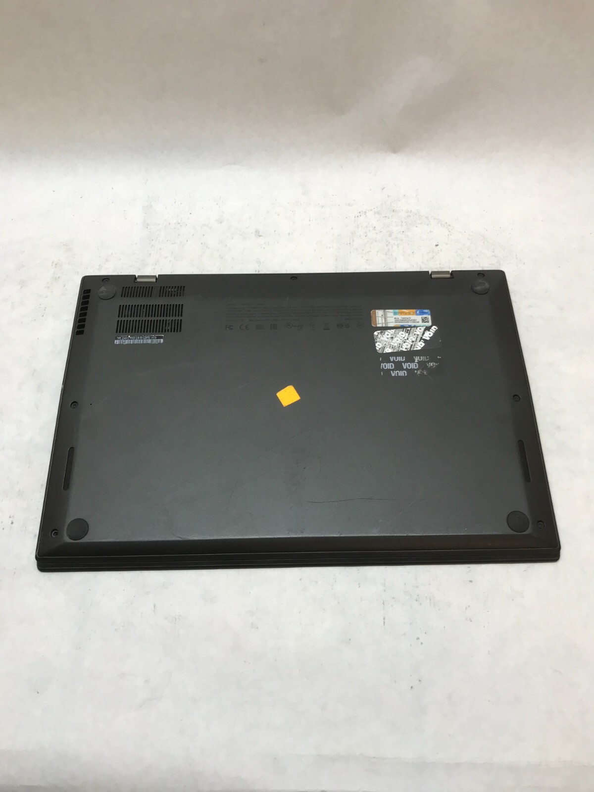 Lenovo ThinkPad X1 Carbon 2nd Gen 14″ Intel Core i5-4200U 4GB RAM NO HDD/OS – DW