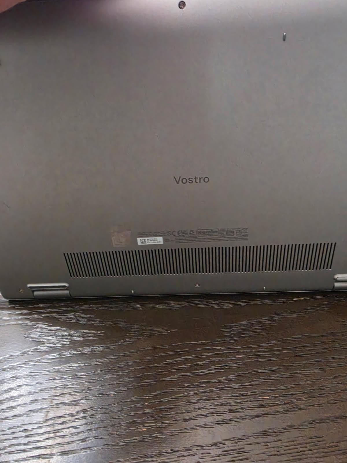 Dell Vostro 15 3530 15″ FHD i5-13th Gen 16GB 954GB SSD Iris Xe Win11