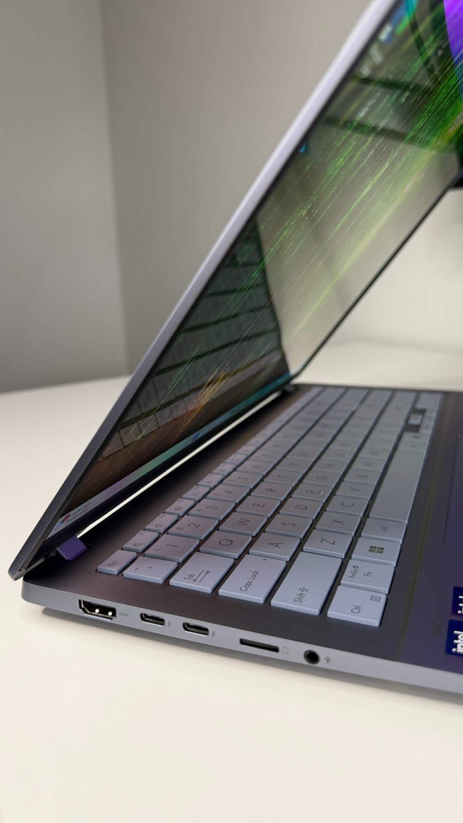 ASUS Vivobook S 16″ 3K OLED Intel Core Ultra 7 255H – 32GB RAM – 1TB SSD Windows