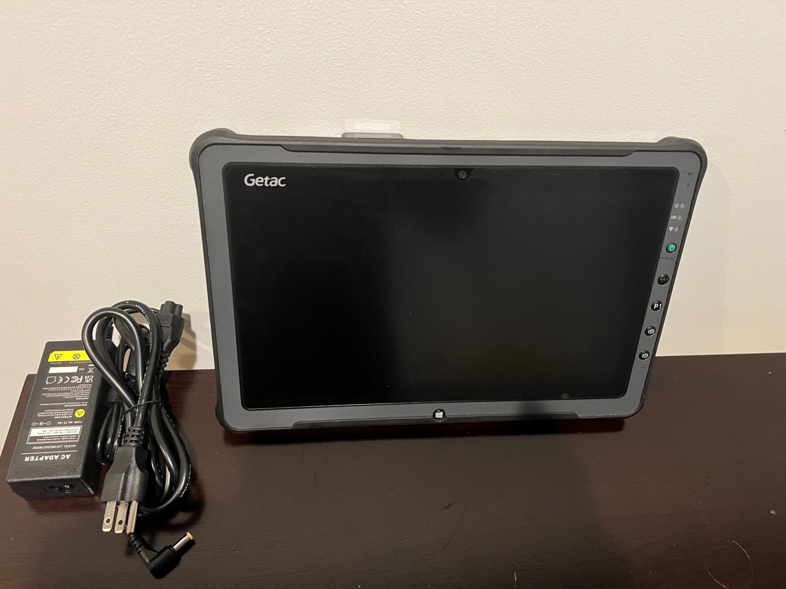Getac F110 G4 i7-7500u 16GB 256Gb 4G LTE Barcode Rdr GPS 7455 FHD 2New Batterie