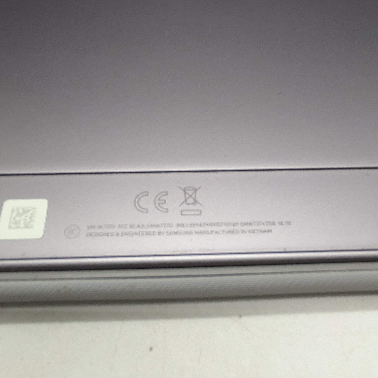 Samsung Galaxy Book2 EM5J6CV 12″ Snapdragon 850 2.96 GHz 4GB RAM 128GB SSD
