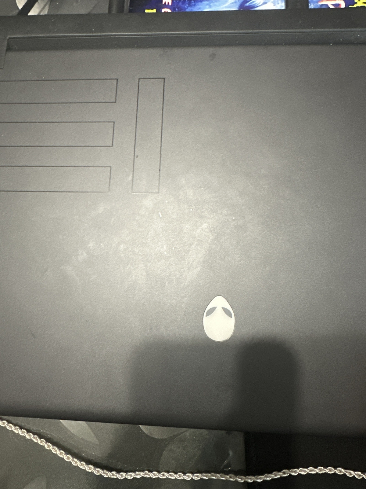 Alienware M15 R6 15.6″ (512GB SSD, Intel Core i7-11800H, 2.3GHz, 16GB RAM)