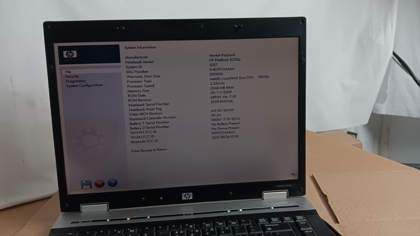 HP EliteBook 8530p Laptop Intel C2D @ 2.53 GHz 15.4″ LCD Screen DVD AC adapter