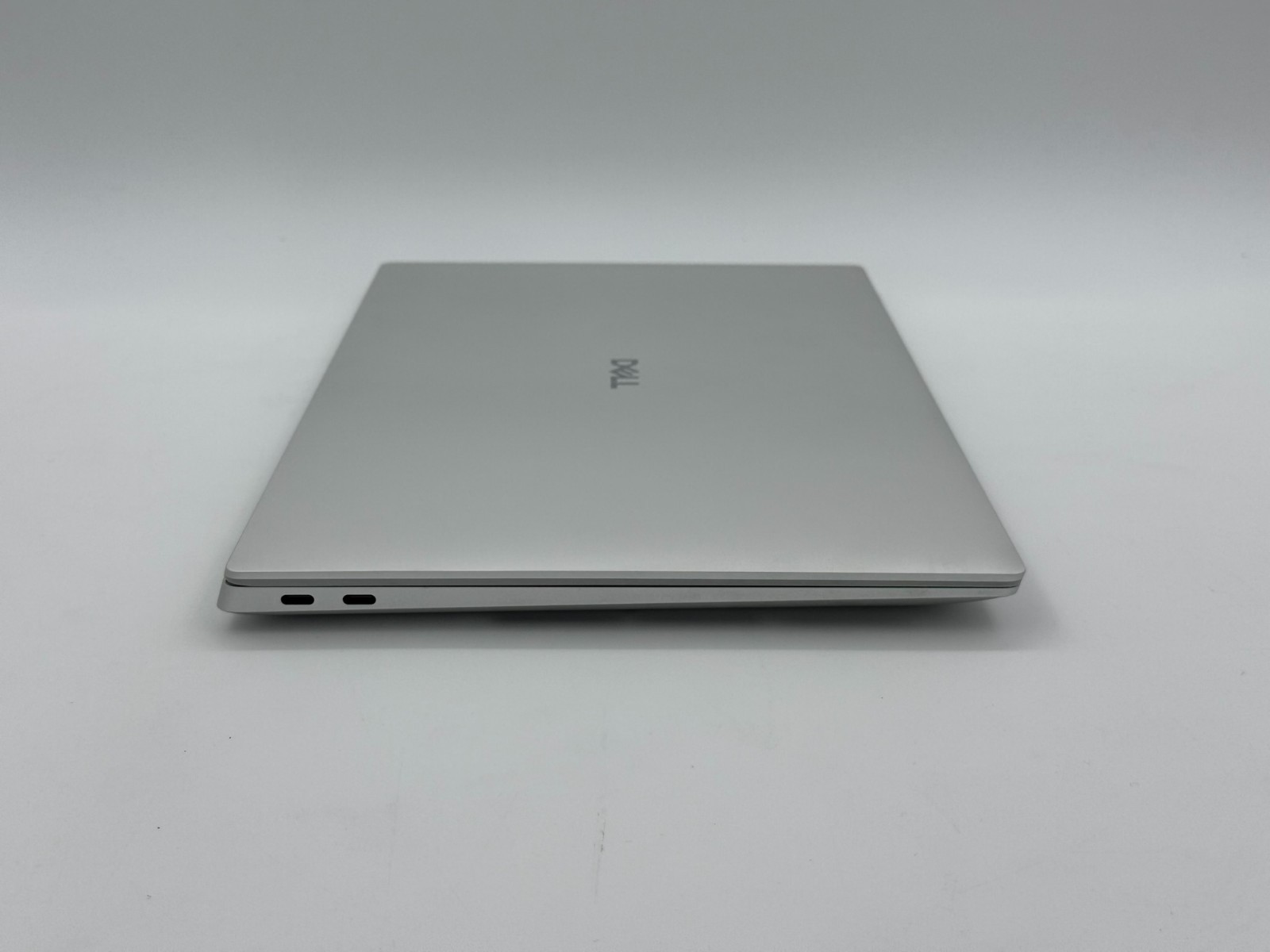 Dell Premium 14.5″ 3.2K OLED Touch Laptop Intel Ultra 7 255H 32GB 1TB SSD