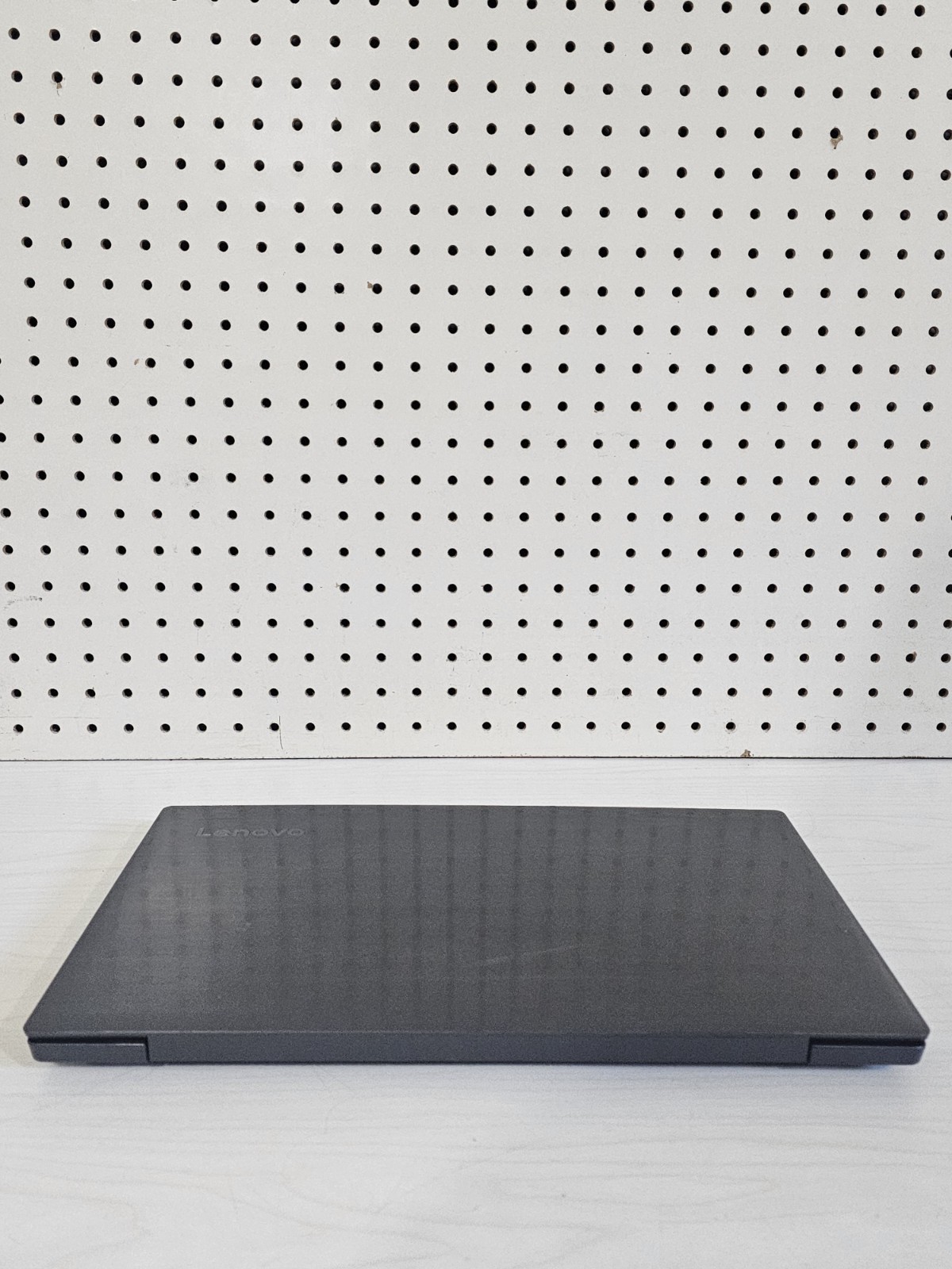 Lenovo IdeaPad V330-15IKB Laptop – i5 Gen 7 – 8GB RAM – 250GB SATA – Win 11 Read