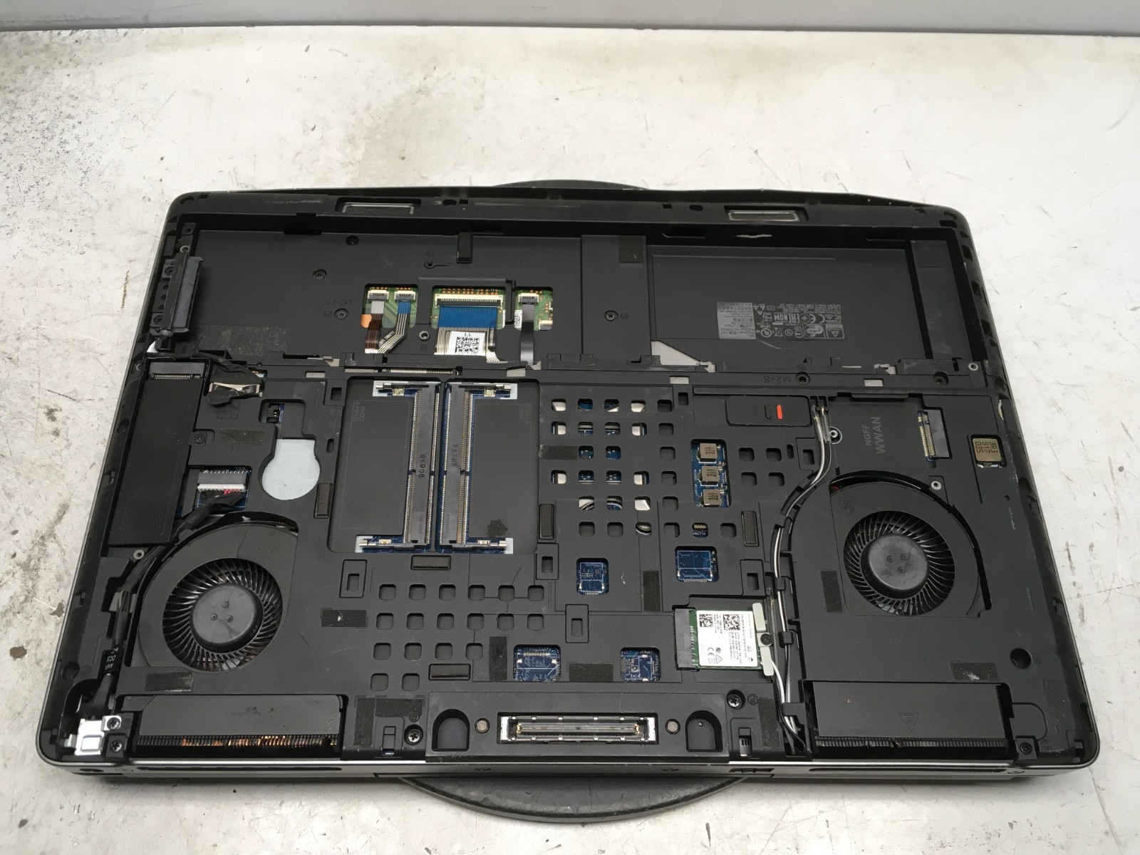 Dell Precision 7520 Intel i7 No RAM NO HDD