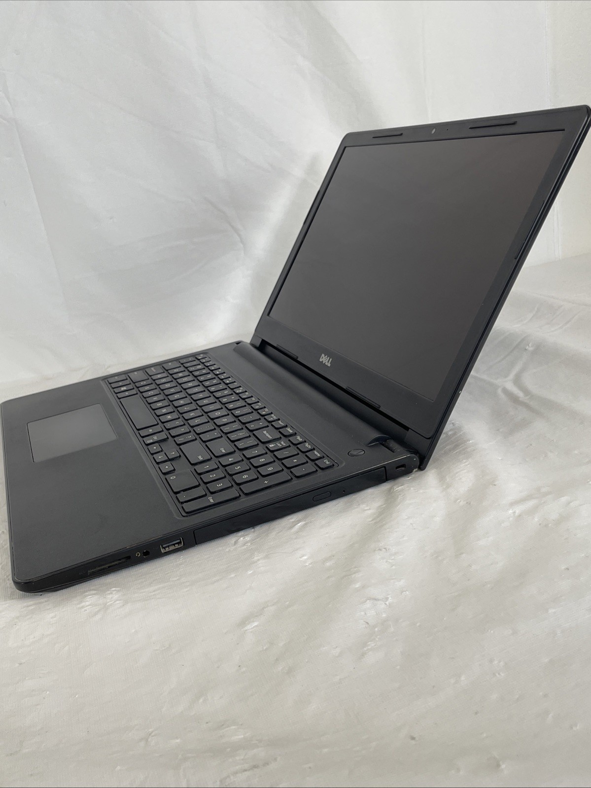 Dell Inspiron 15 3567 | Intel i5-7200U 2.50GHz | 12GB RAM | No HDD | Bad Screen
