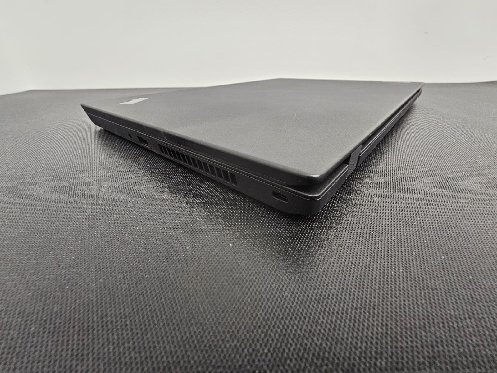 Lenovo ThinkPad L15 Gen 2a Ryzen 5 5650U FHD N-T 4GB Ram 256GB SSD Win 11 Pro
