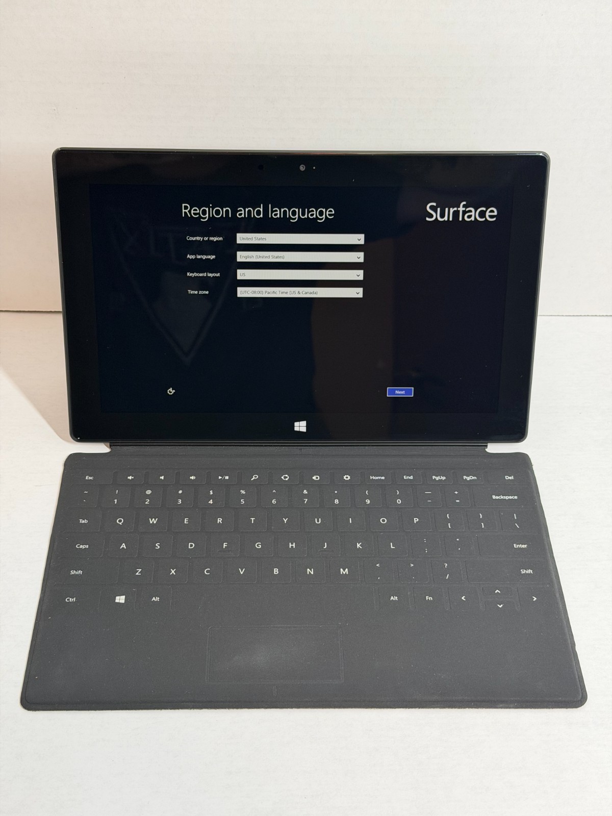 Microsoft Surface 1516 Nvidia TEGRA 3 1.30GHz 2GB Ram 32GB Windows RT NO CHARGER