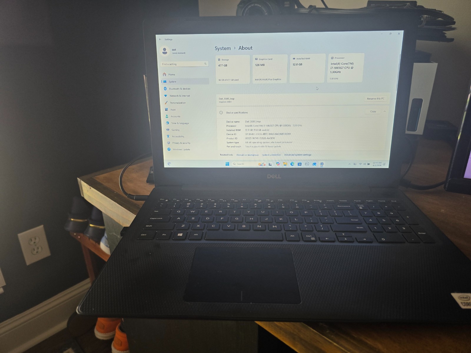 4 laptop computers 1 has win 11 and 2 have win 10. Mac is Sequoia
