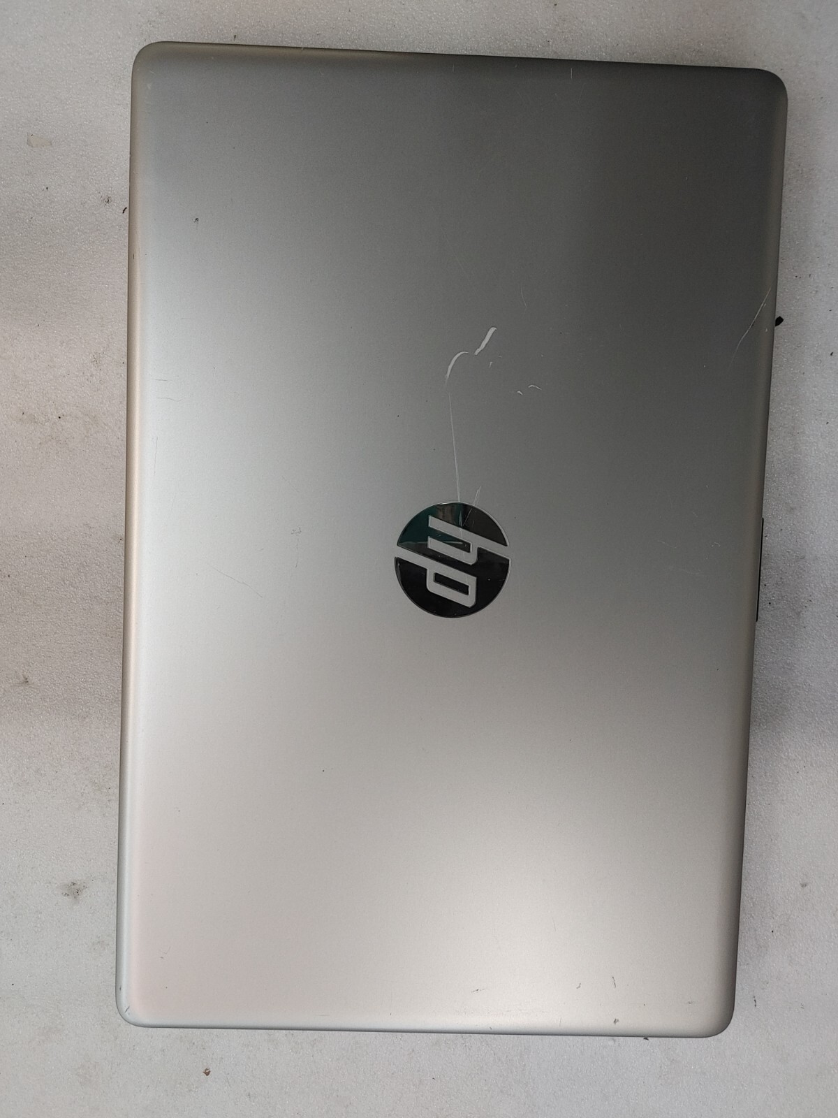 HP 15-DA0XXX 1 Core i5-8250U@ 1.60GHz , NO RAM , NO SSD FOR PARTS ONLY