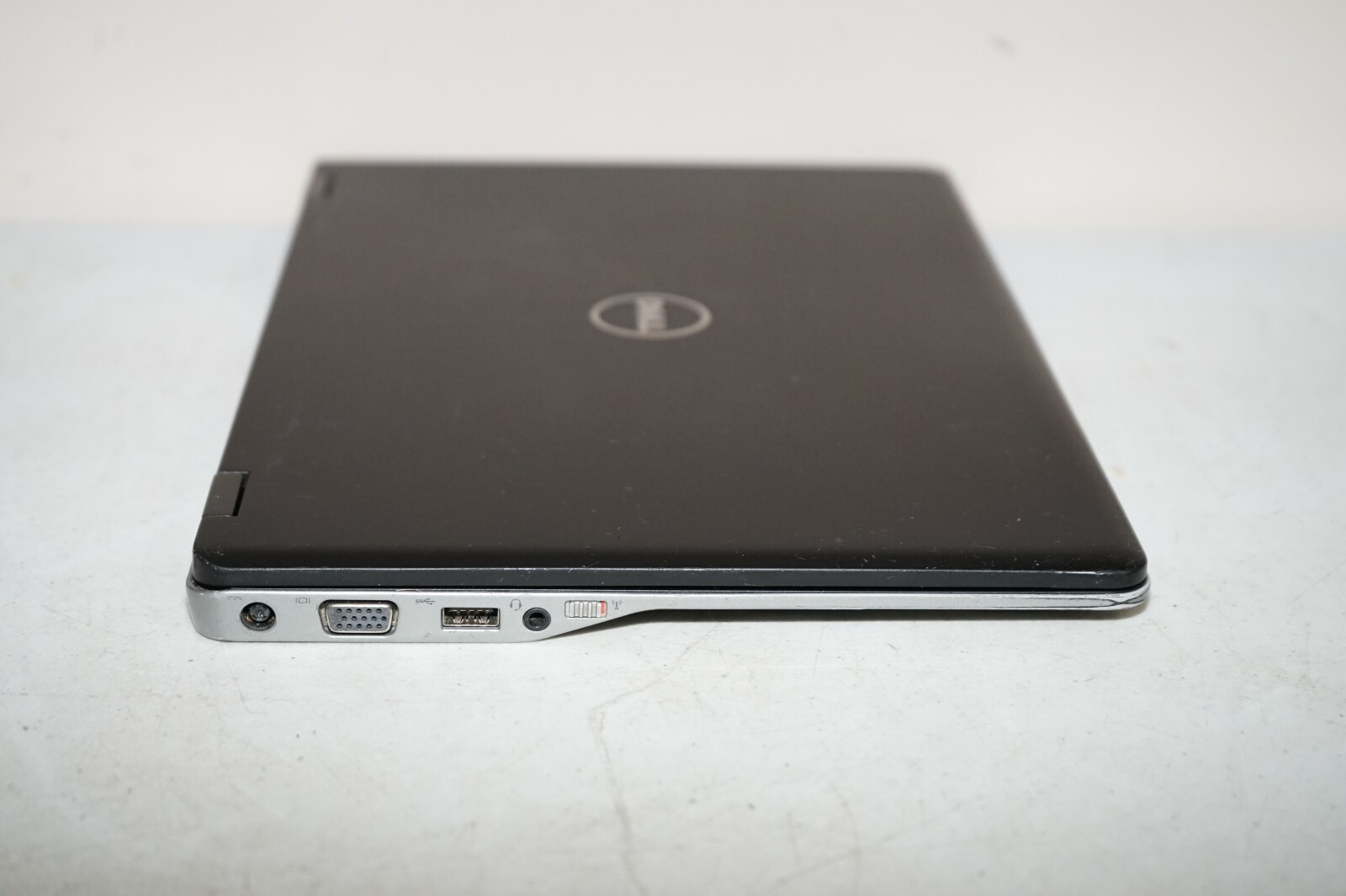 ^ Dell Latitude 6430U 14″ Intel i5-3427U 1.80GHz No Ram No HD “READ” #C117