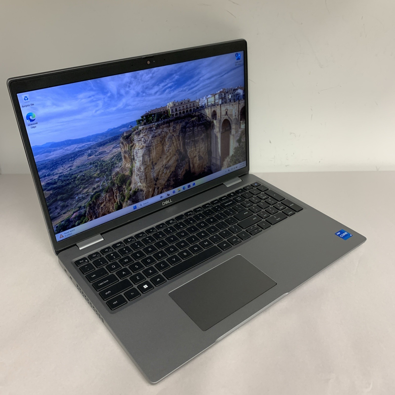 Dell Latitude 5530 15.6″ i5-1235U 16GB RAM 256GB SSD Win11 Pro