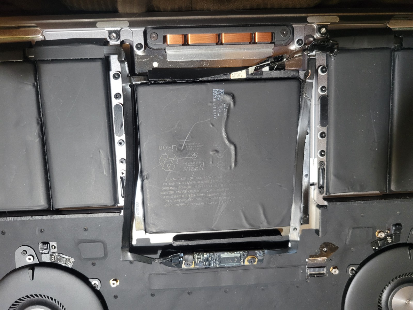 Apple MacBook pro A1706 EMC 3071 For Parts no mother board I could not test it