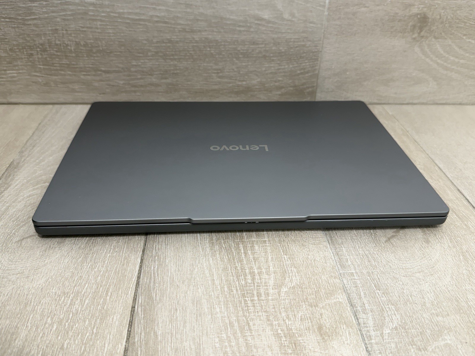 IdeaPad Slim 3 15Q8X10 15″ WUXGA Snapdragon X 16GB RAM 512GB NVMe Win-11