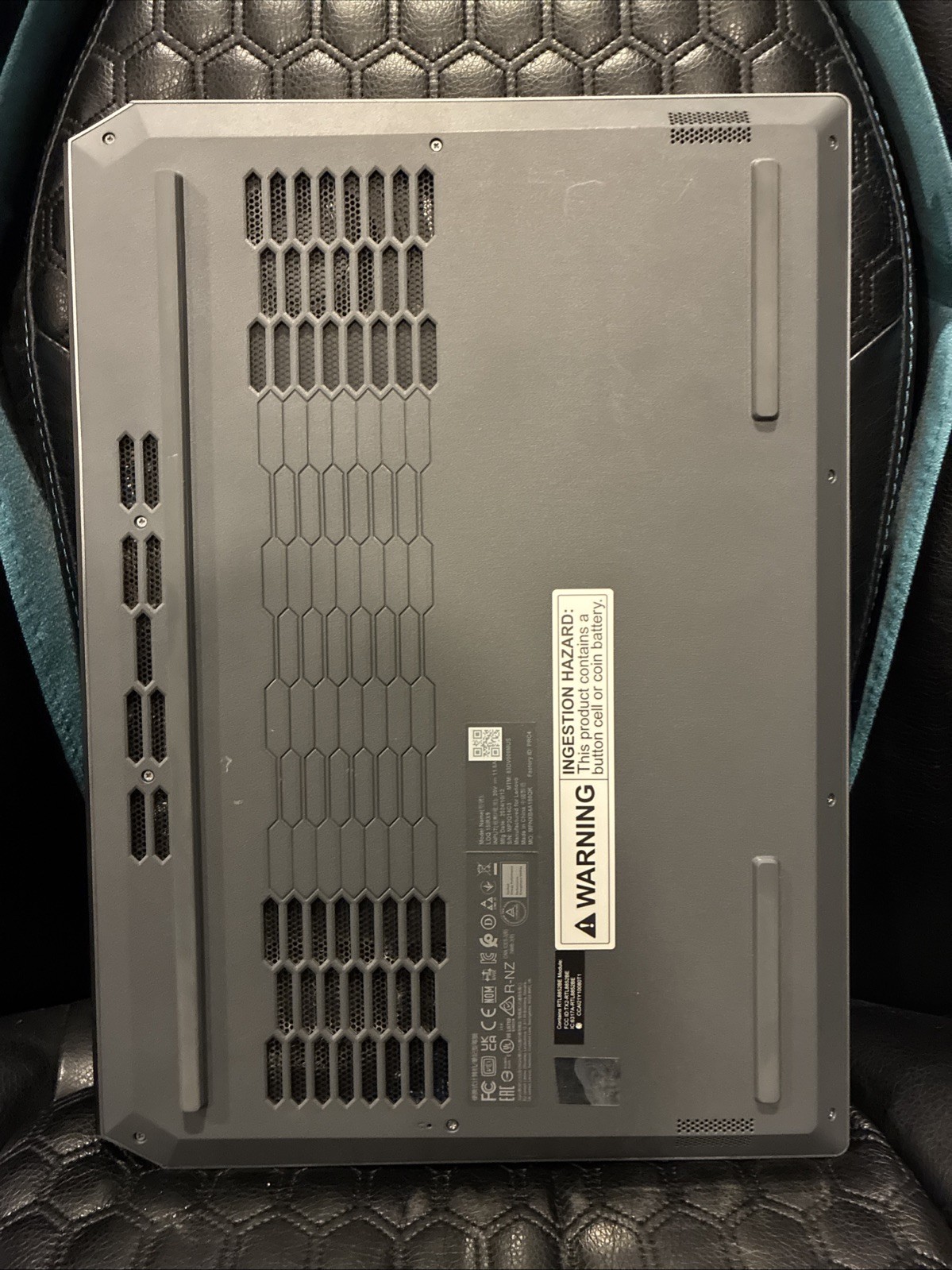 Lenovo LOQ 15IRX9 15.6″, I5-13450HX, RTX 4060, 512GB, 16GB RAM, Luna Gray