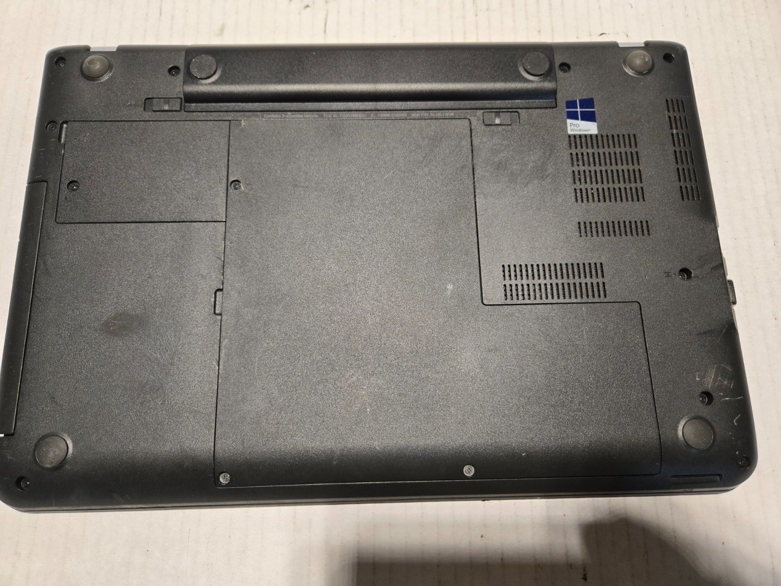 Lenovo ThinkPad E560 15.6″ HD Laptop Core i5-6200U 8GB 120GB SSD Win-10 DVD Cam