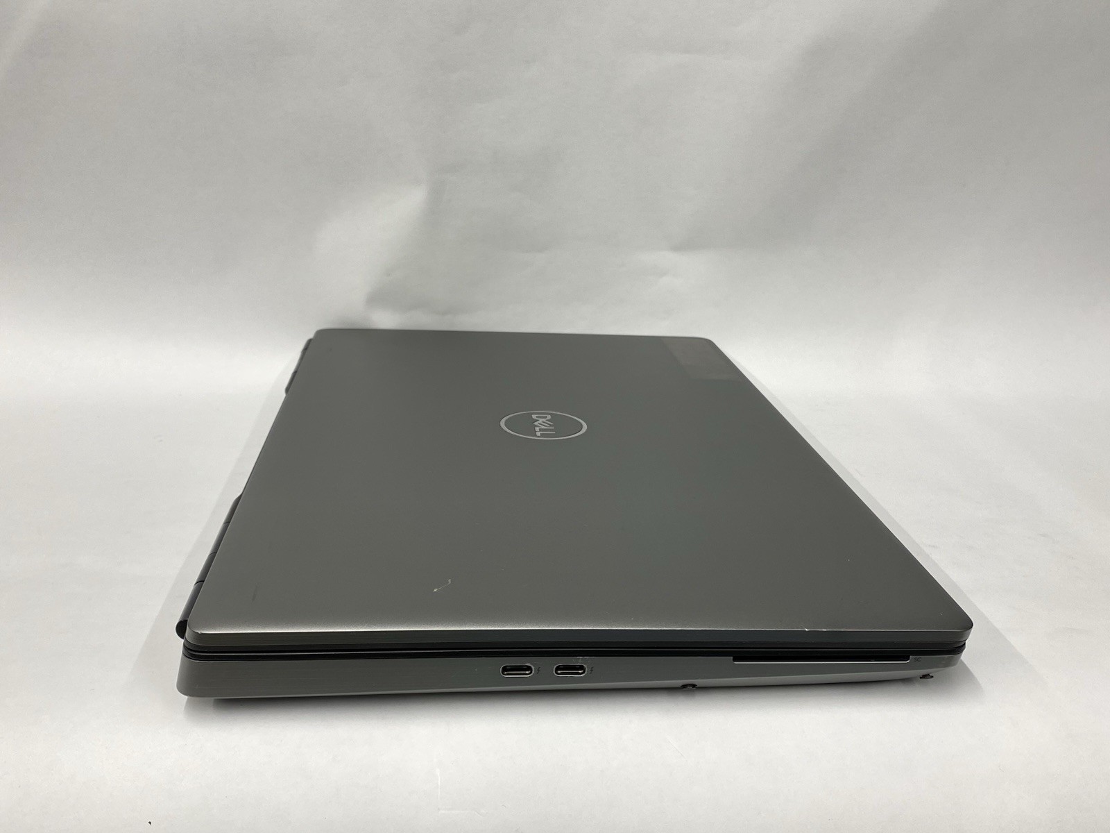Dell Precision 7560 – FHD – i9-11950H – No SSD/No OS – READ