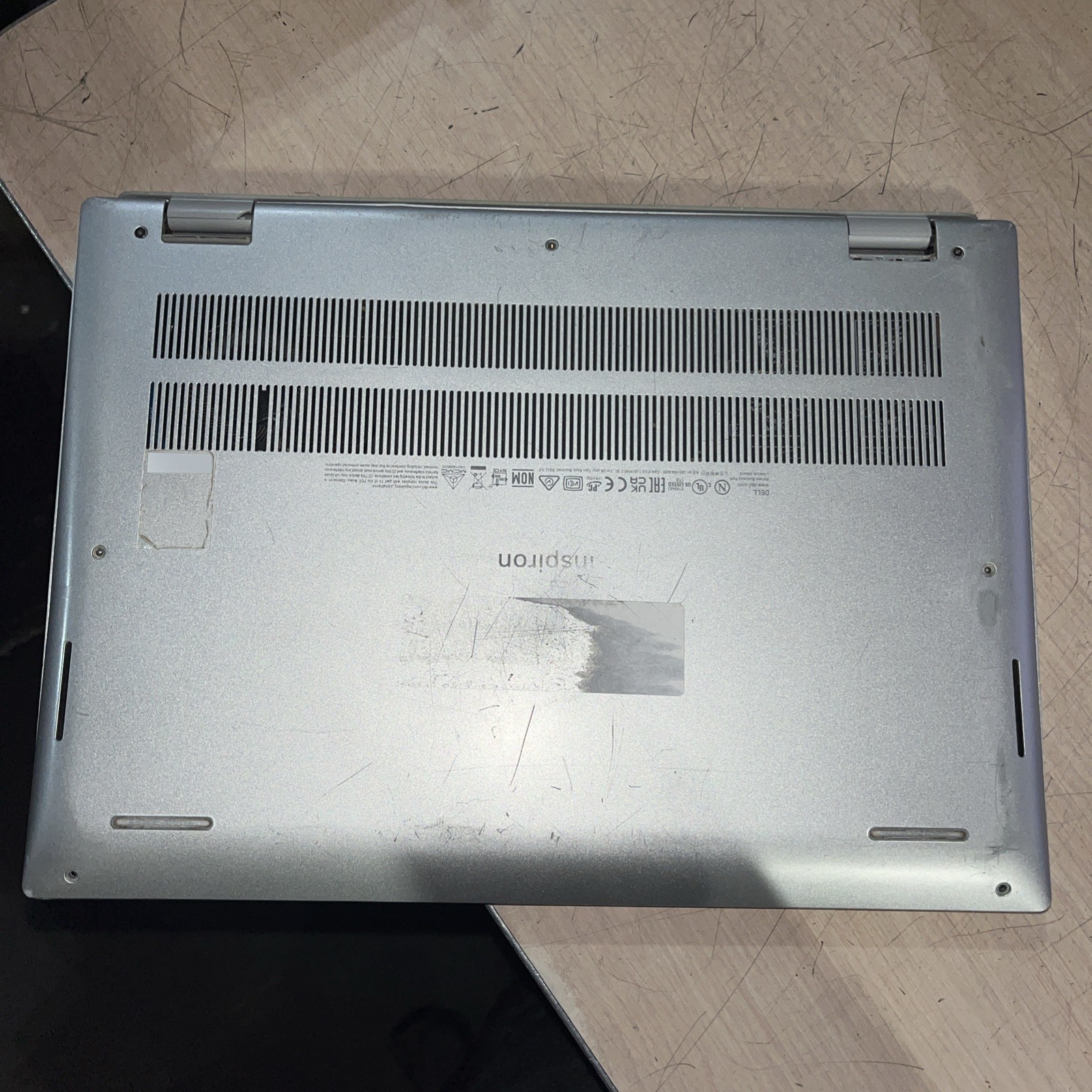 DELL INSPIRON 14 AMD RADEON 5 5000 8GB RAM NO HD