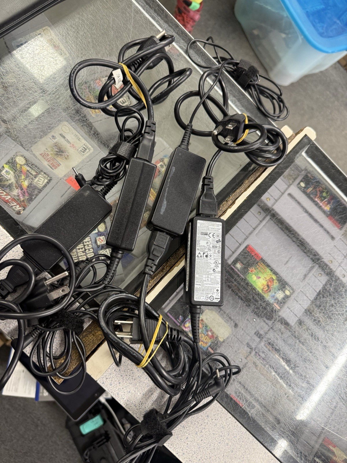 Samsung XE503C12 Chromebook Power Supply Lot of 4 Bundle
