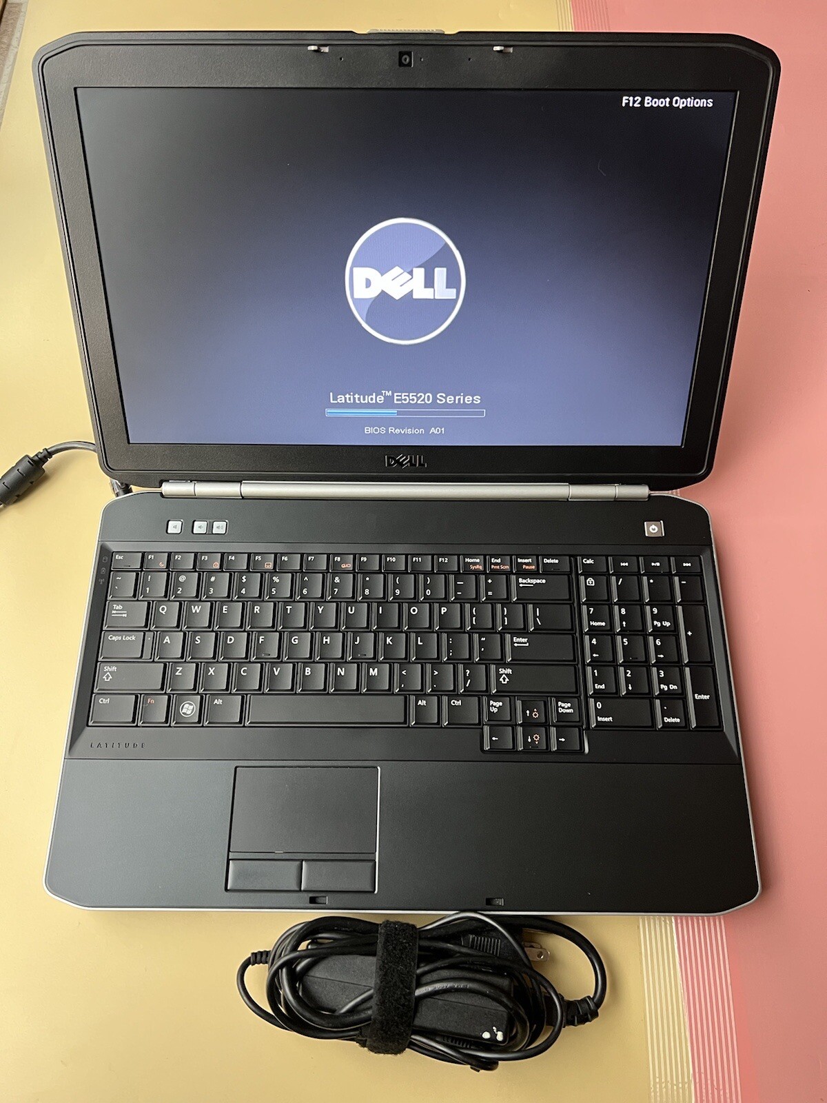 Dell Latitude E5520 15.6″ Intel Core i5-2410M 4GB RAM 500GB HDD WEBCAM HDMI