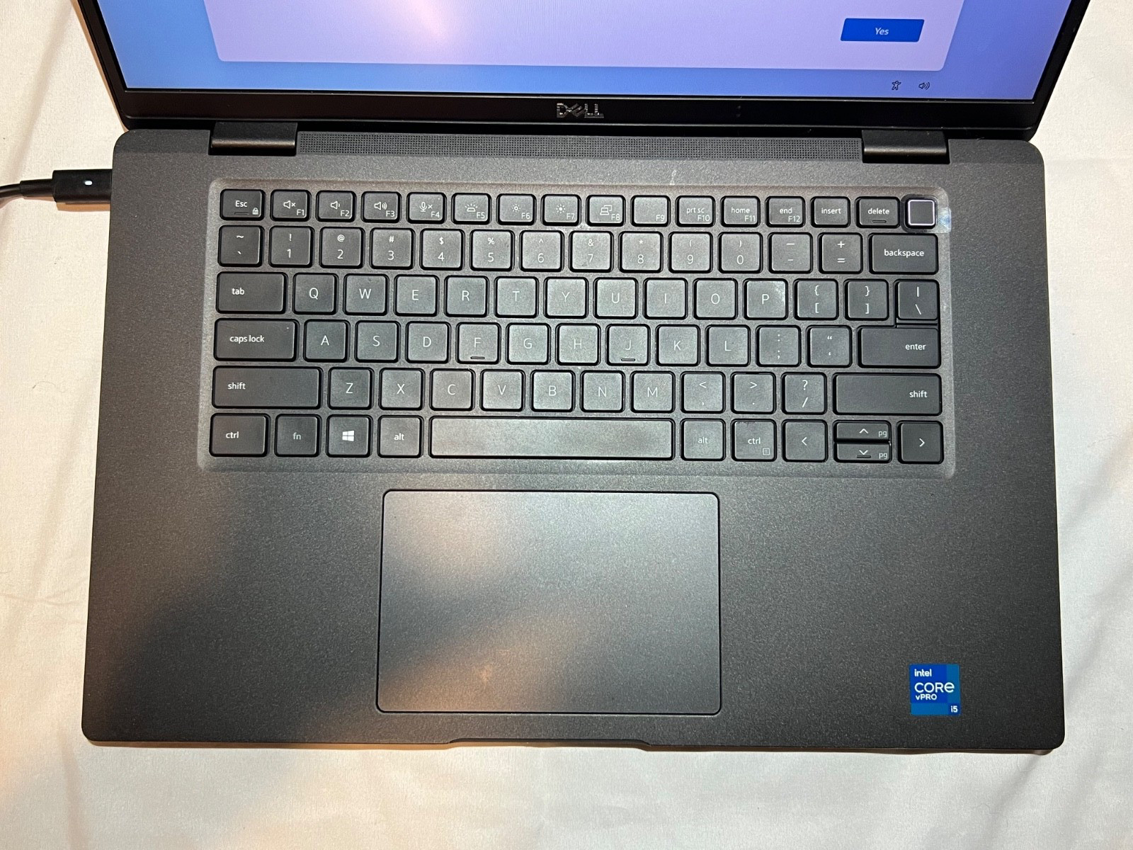 Dell Latitude 7520 – Intel i5-1145G7 – 16GB Ram – 256GB M.2 – Windows 11 Pro