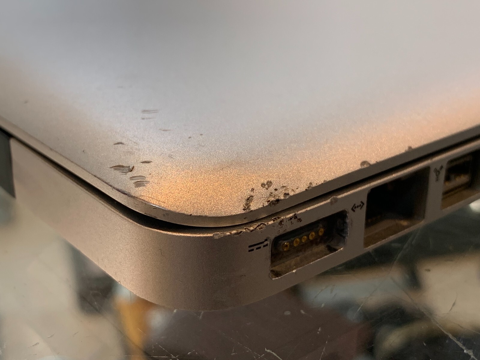 APPLE MACBOOK PRO (MD313LL/A) 13.3 / LATE 2011 / 500 GB HDD / 4GB RAM – CORE I5