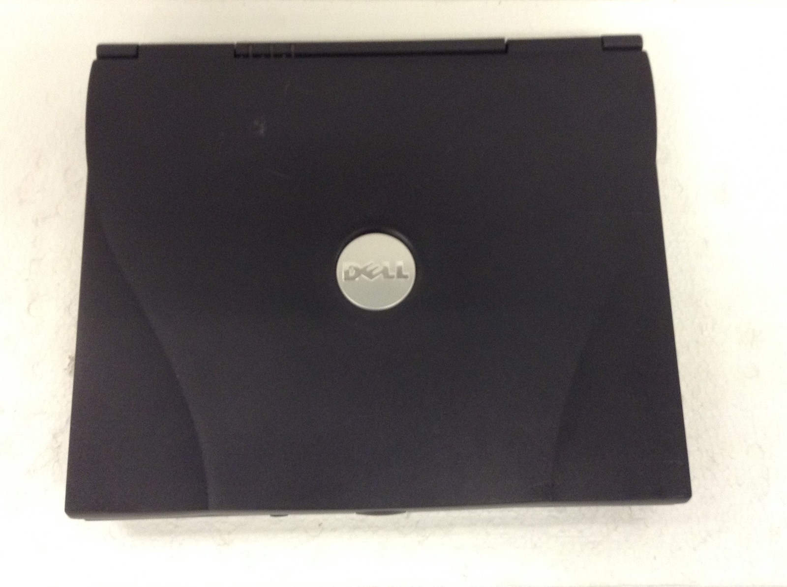 Dell Latitude C840 Pentium 4M 15″ Laptop 2.0GHz 512MB CD-RW Floppy, No HD, WORKS