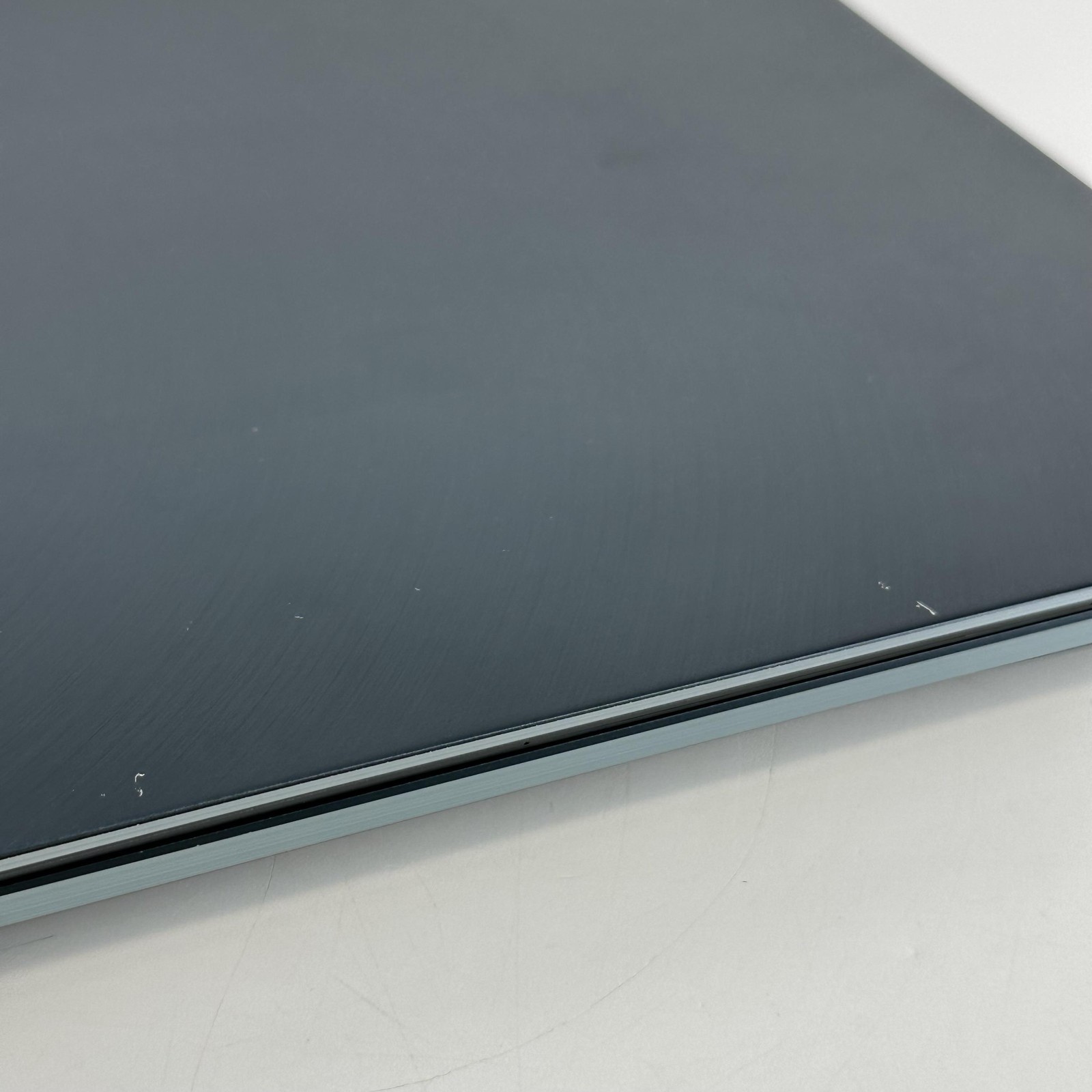 Asus Zenbook Pro Duo 15 4K TOUCH i7-9750H 2.60GHz 32GB 1TB SSD RTX 2060 Good