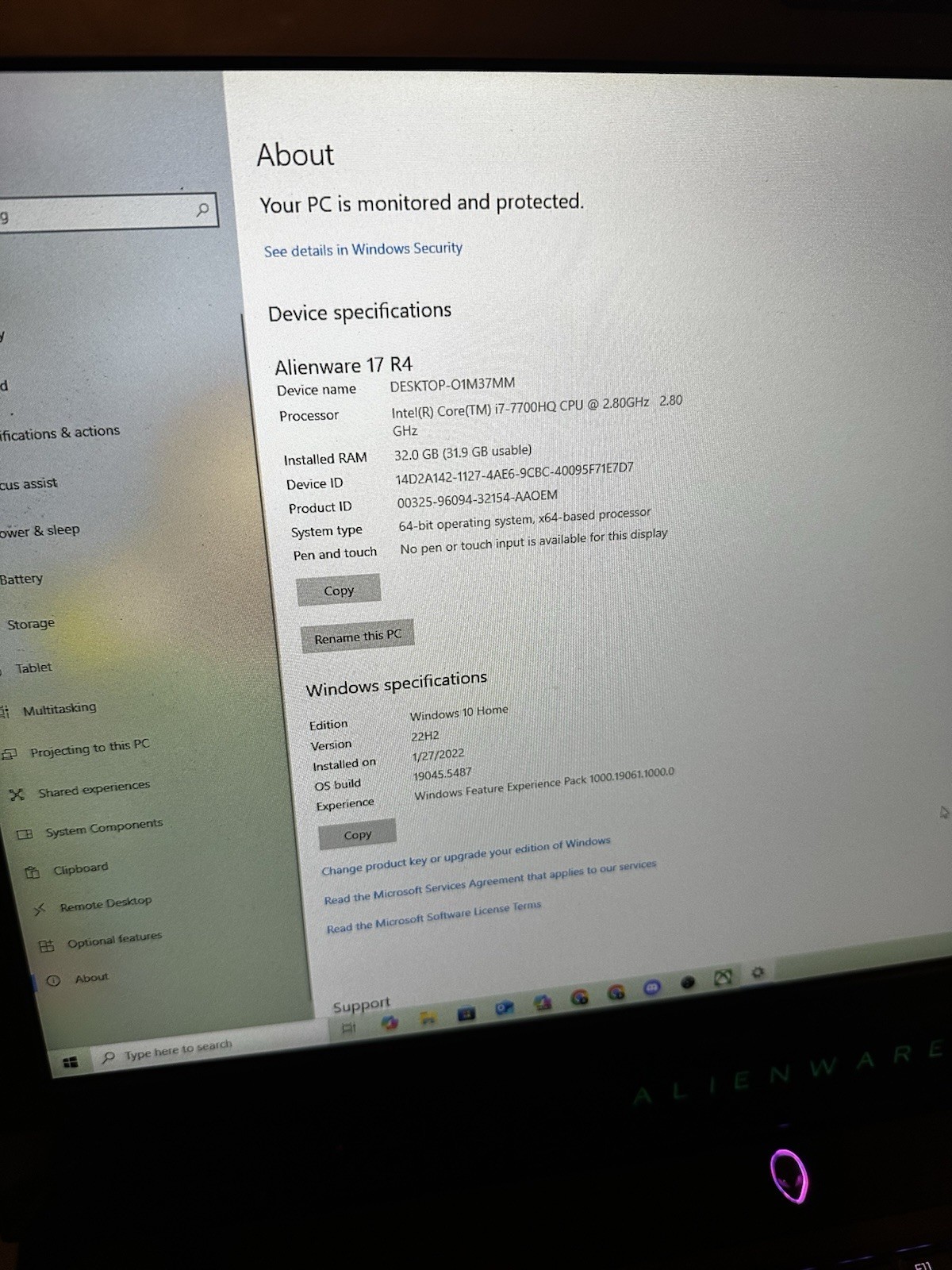 Alienware 17 R4 Laptop Intel Core i7-7700HQ 32GB RAM 17″ SSD Windows 10