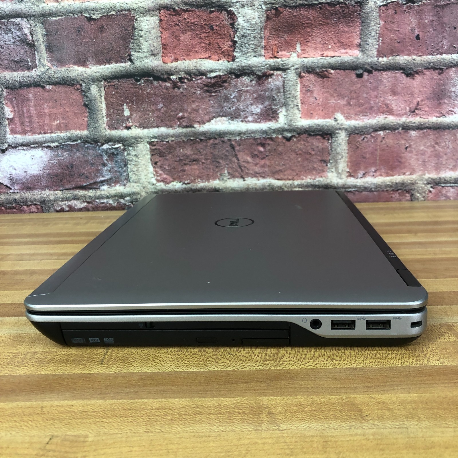 Dell Latitude E6440 Retro Gaming Laptop i5-4310M 2.70GHz 4GB RAM (Windows 7 Pro)
